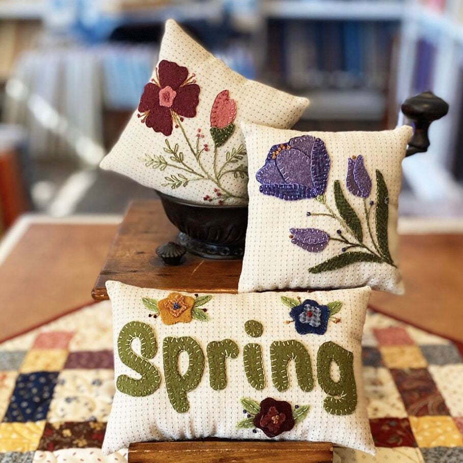 Spring Has Sprung – Searsport Rug Hooking