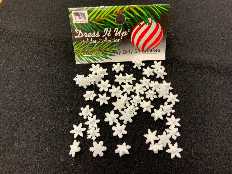 Snowflake Buttons Galore Collection 7/8 Frozen Flakes Set of 8 Shank Back  Colors Vary Slightly 1071 