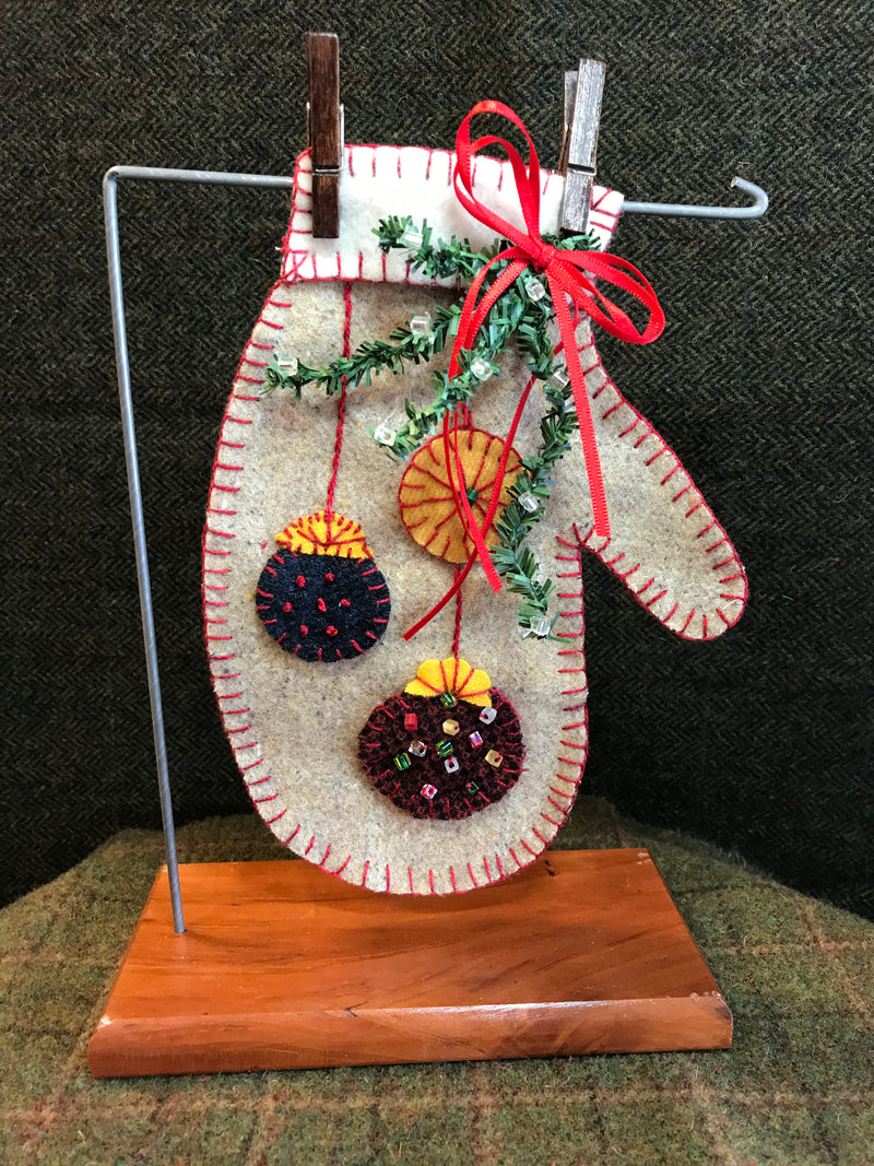 Ornaments Mitten